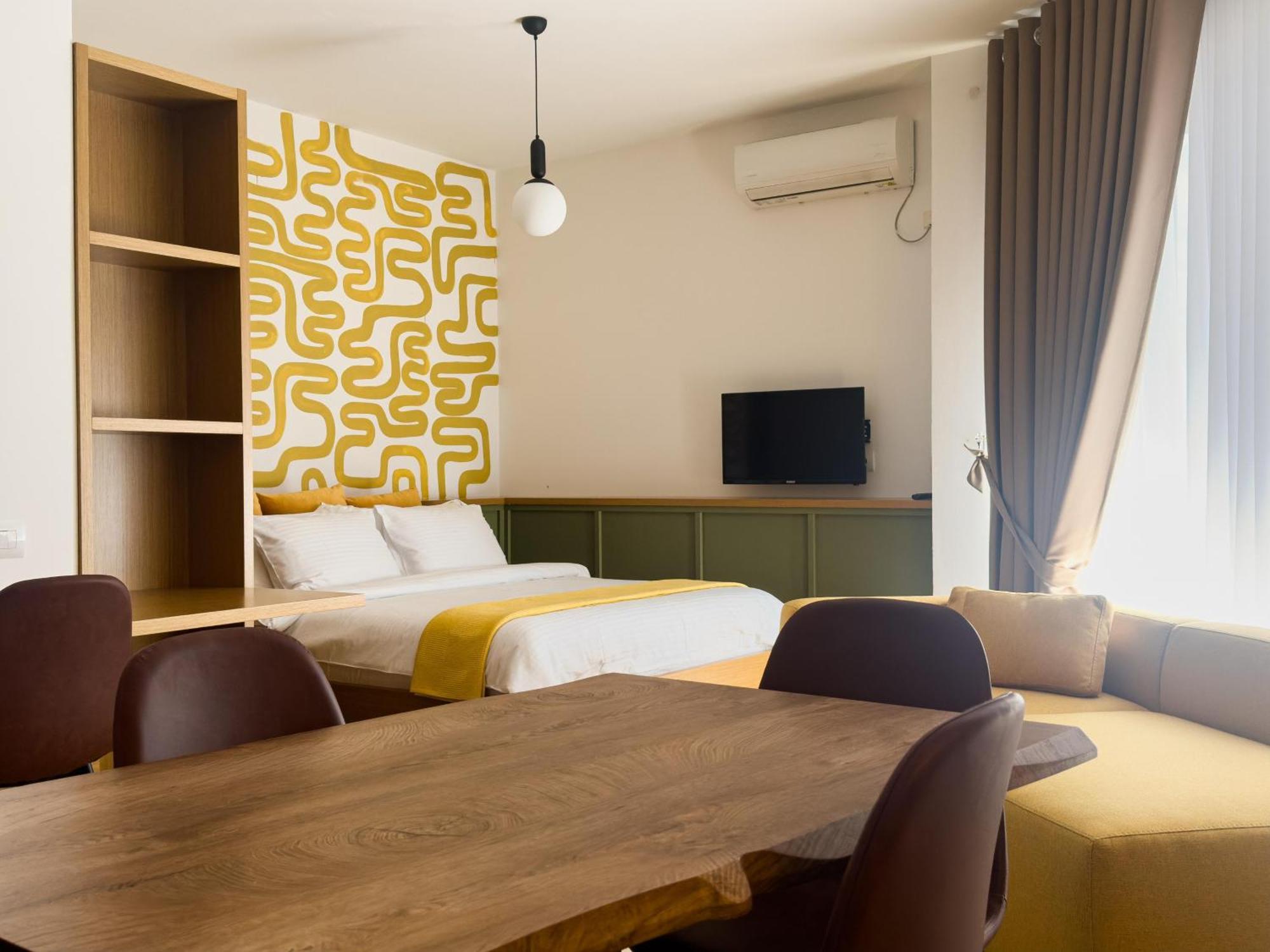 Flora Apartments Sarandë Exterior foto